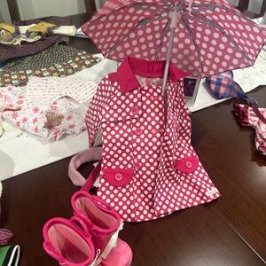 New American girl chlothes never used!